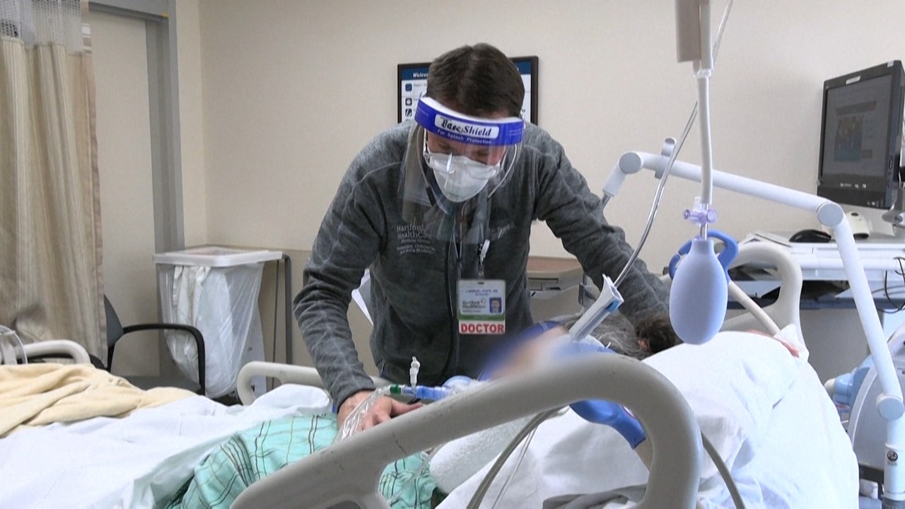 Auf Schicht mit einem Intensivmediziner: 'Ich mache das nicht länger mit'