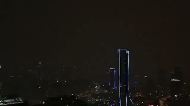 YILDIRIM GÖRÜNTÜLERİNE PROF. DR. TOROS'TAN YORUM AYNI ANDA BİRDEN FAZLA ŞİMŞEK VE YILDIRIM MEYDANA GELEBİLİR