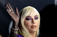 Lady Gaga ve Salma Hayek’in sevişme sahnesi çıkarıldı