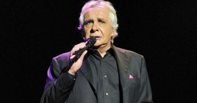 En guerre avec son ex, elle écoute Michel Sardou en boucle et finit par être condamnée pour harcèlement