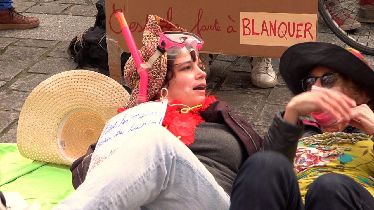 « Moi aussi je veux préparer mes cours à Ibiza ! » Les enseignants descendent dans la rue pour la deuxième semaine consécutive