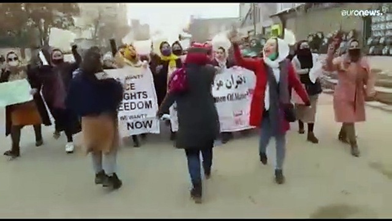 Medien: Taliban verhaften Aktivistin und drei Schwestern