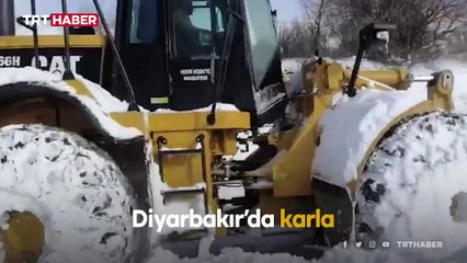 Diyarbakır'da karla mücadele devam ediyor