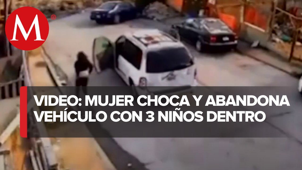 Mujer presuntamente ebria vuelca camioneta con tres niños adentro