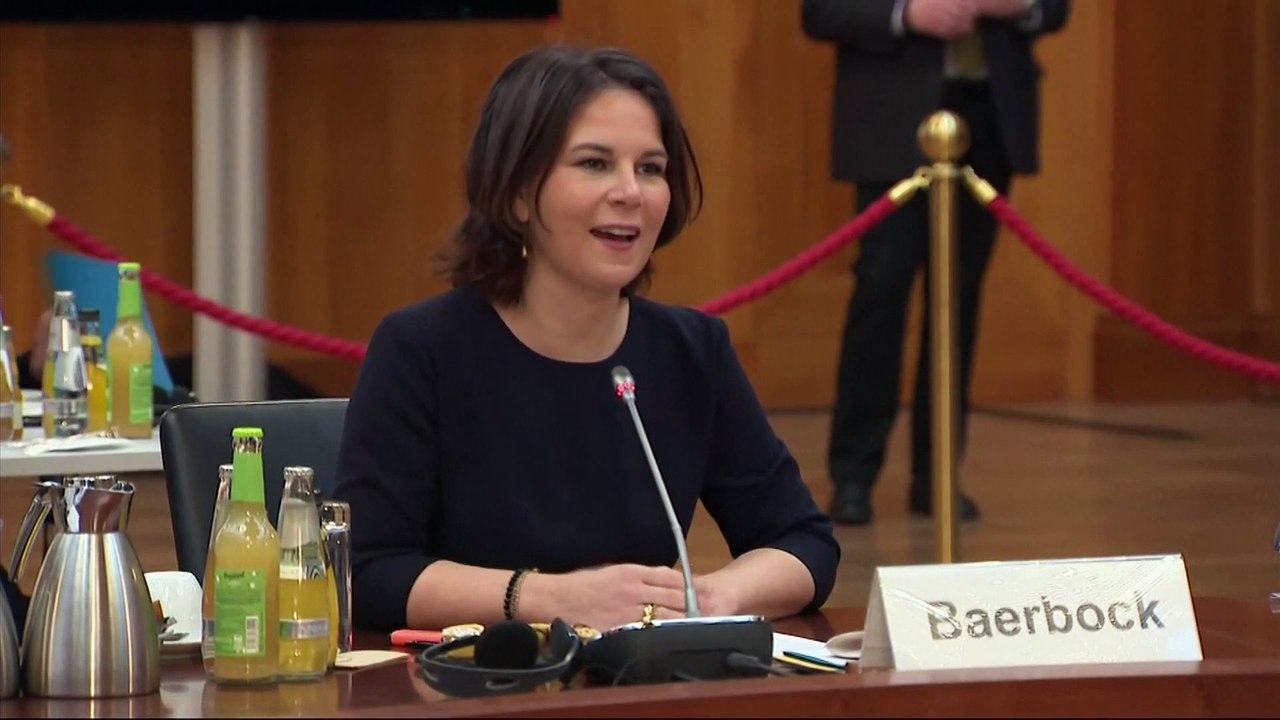 Ukraine-Konflikt in Berlin: 'Kalter Krieg' und 'hitzköpfige Vertreter'