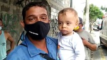 Bebê que estava no ônibus que tombou na Vilarinho aparece sorrindo minutos depois