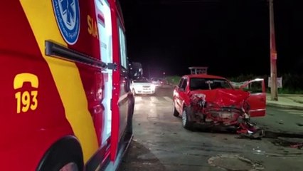 Forte colisão entre Gol e Fiesta é registrada no bairro Floresta