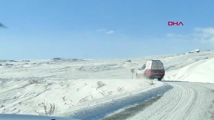 Son dakika haberleri | KARS'TA 2 DİYALİZ HASTASI YOLLAR AÇILARAK HASTANEYE GÖTÜRÜLDÜ