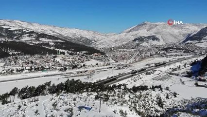 Beyaza bürünen Bahçe ilçesi böyle görüntülendi