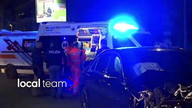 Incidente a Milano, coinvolta auto blu un bambino in gravi condizioni
