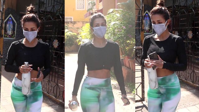 Malaika Arora को Arjun Kapoor से Break up के बाद दिखी गहरी सोच में; Watch video | FilmiBeat