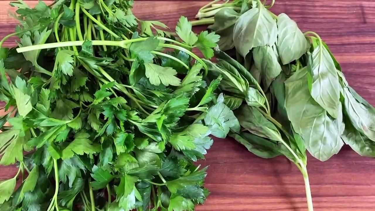 Easy Lemon Pasta With Garlic, Basil & Asparagus _ Pasta Al Limone