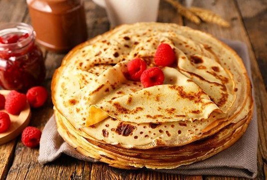 Philippe Etchebest dévoile la recette de sa pâte à crêpes et son astuce imparable pour éviter les grumeaux