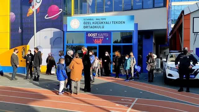 Maltepe Kaymakamı Tiryaki karne dağıtım törenine katıldı