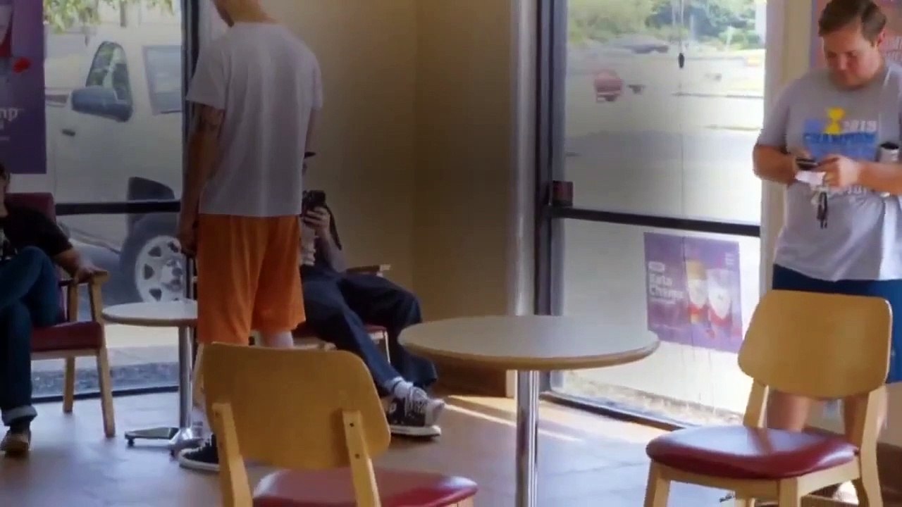 Undercover Boss (Us) Se10 Ep8 Smoothie King Hd Watch video