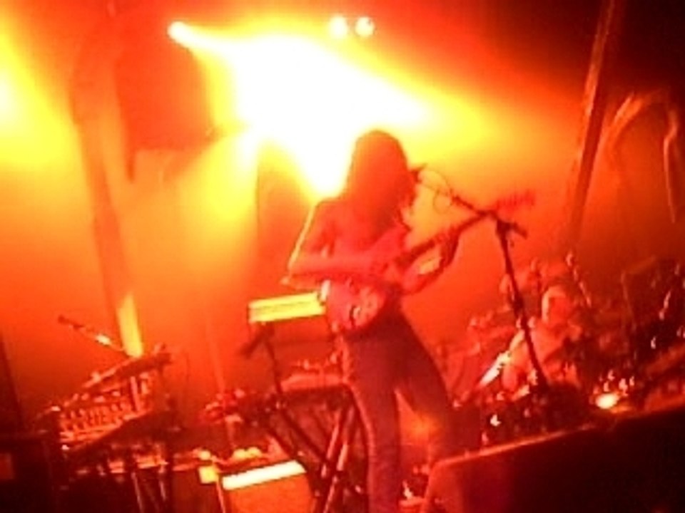 biffy clyro -Who's got a match-live@la trocardiere nantes
