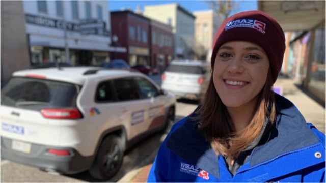 VOICI : Toute ma vie vient de défiler devant moi : une journaliste fauchée par une voiture en plein direct
