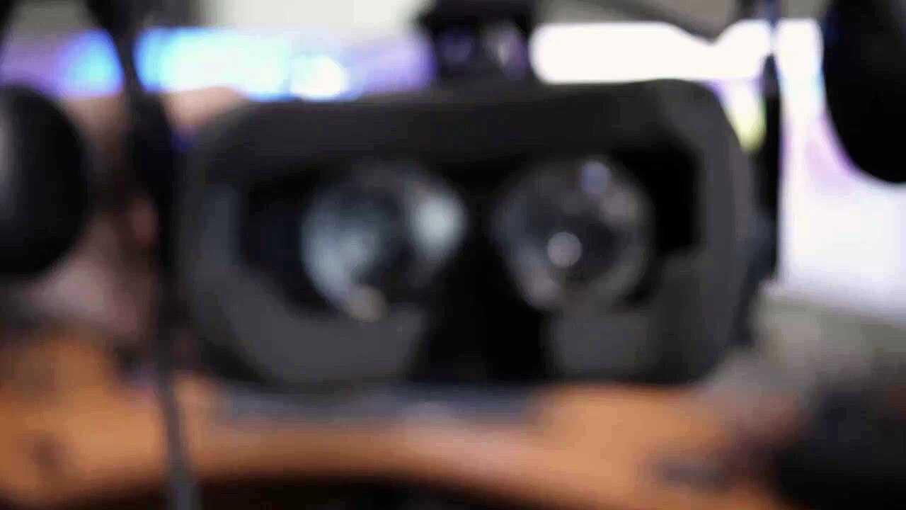 Using virtual reality to reduce pain and aid rehabilitation