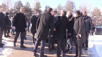 CHP heyeti kayıp Gülistan Doku'nun ailesini ziyaret etti