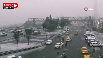 Beylikdüzü’nde kar yağışı etkili olmaya başladı