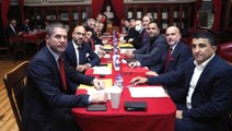 Galatasaray'da radikal kararlar yolda! Stattaki toplantının detayları ortaya çıktı