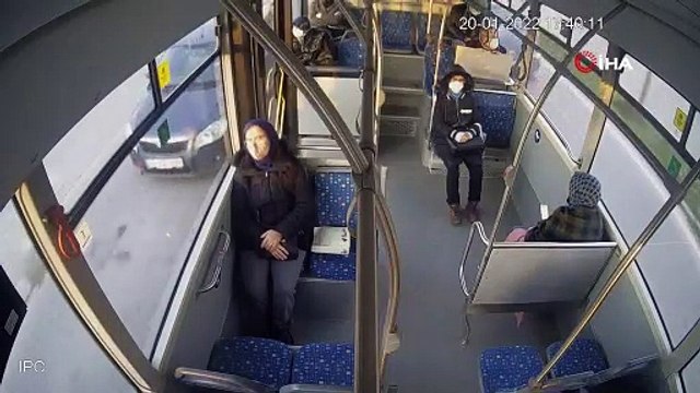 Otobüste kalbi duran hastayı hastaneye yetiştirdi
