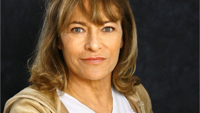 VOICI - Alain Delon : son bouleversant hommage à son ex-femme Nathalie, pour le premier anniversaire de sa mort