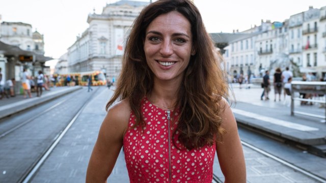 GALA VIDÉO - PHOTO – Coralie Dubost étudiante fêtarde, elle dévoile de surprenants clichés