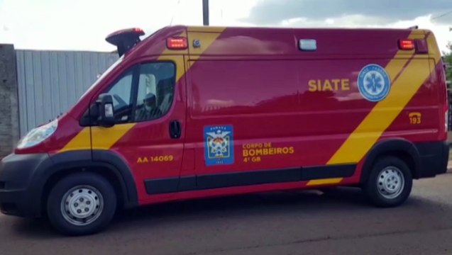 Mulher fica ferida ao sofrer queda em residência no Cascavel Velho
