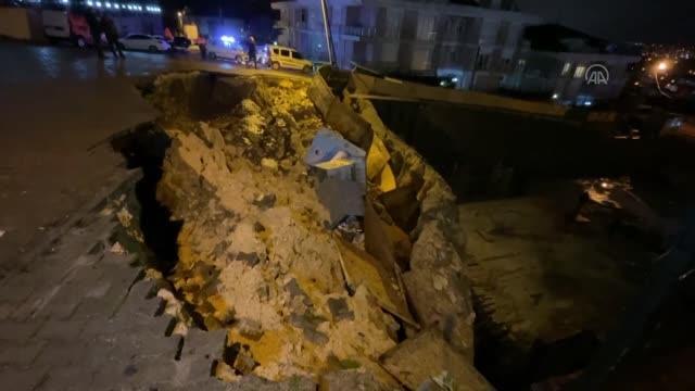 İnşaat alanındaki istinat duvarı çöktü