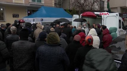 Son dakika haber! ÖMÜR HEMŞİRENİN CENAZESİ HELALLİK İÇİN EVİNİN ÖNÜNE GETİRİLDİ