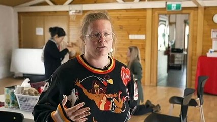 Tasmanian knitting project celebrating the female body