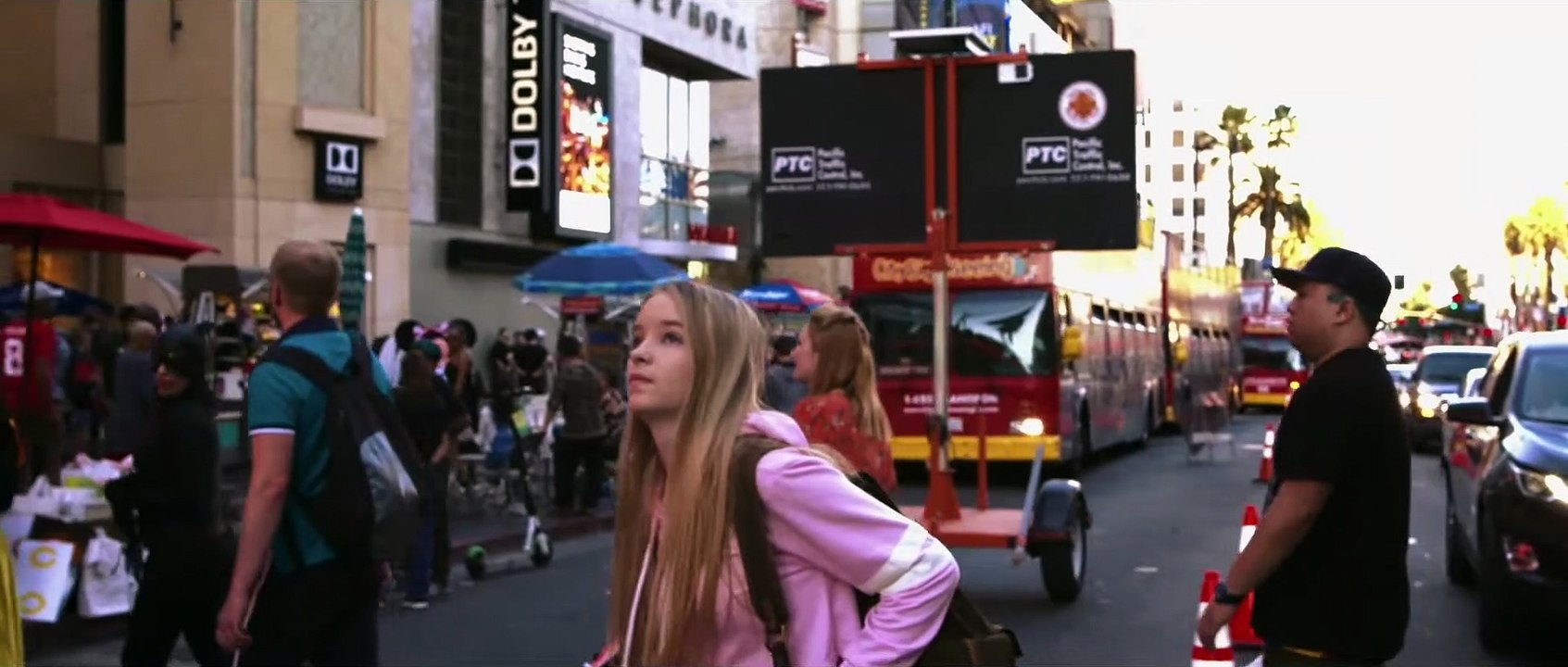 Girl lost a hollywood story film