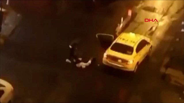 Kağıthane'de taksiden indirdiği kadını yerde sürükledi