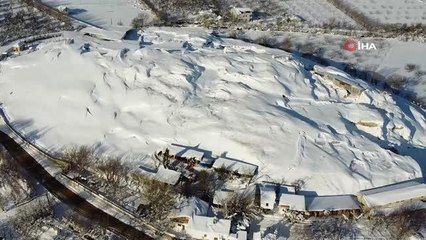 Dünya mirası Arslantepe'den kar manzaraları