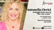 Antonella Clerici festeggia il successo di “The Voice Senior” in diretta con Rossi e Conti