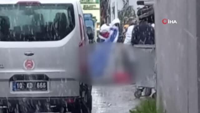 Balıkesir'de kadın cinayeti... Sokak ortasında vurularak öldürüldü