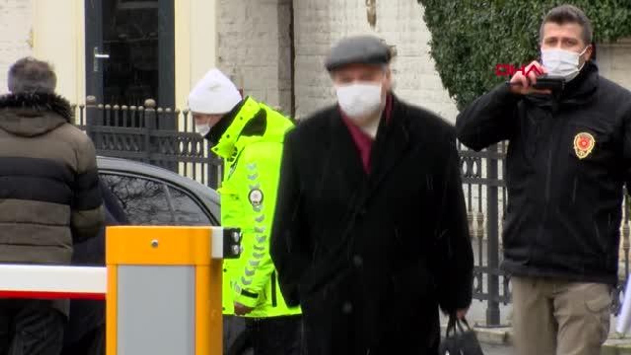 Hazine ve Maliye Bakanı Nebati, ekonomist ve akademisyenlerle bir araya geldi