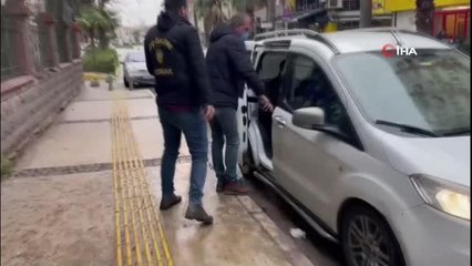 Ehliyet sınavında maskeli kopya düzeneği: 3 şüpheli yakalandı