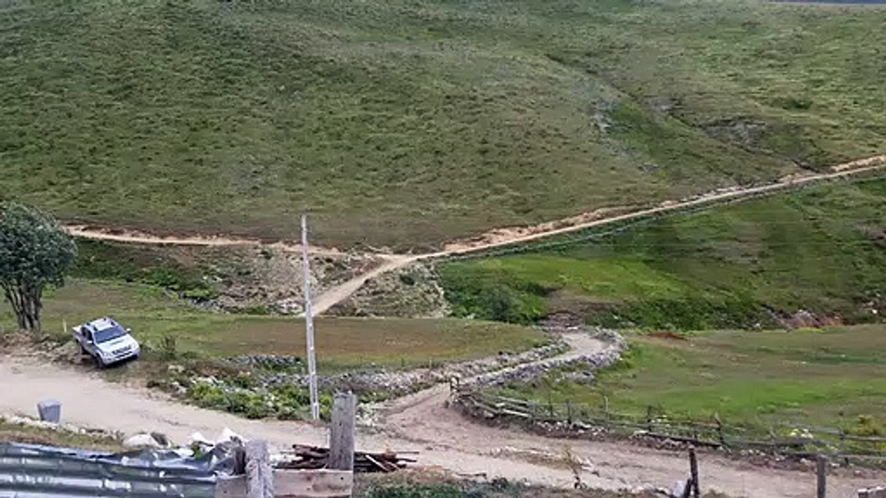 Yayla da hortum çıktı (The tornado came out in the plateau)
