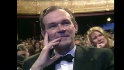 Cérémonie des 28es César 2003 - Michael Moore remercie la France