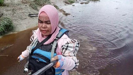 Experiencing Bono Tidal Waves in Indonesia