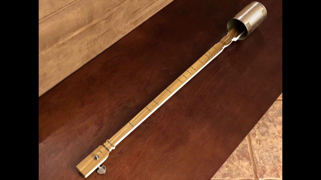 Bean Can blues Dr. Robert Ownby Inst. on a 2 string Canjo.