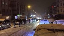 Ankara'da kontrolden çıkan belediye otobüsü araçlara çarparak durdu
