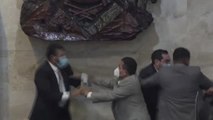 Bronca en el Parlamento de Honduras a cuenta de veinte tránsfugas del partido de la presidenta Xiomara Castro