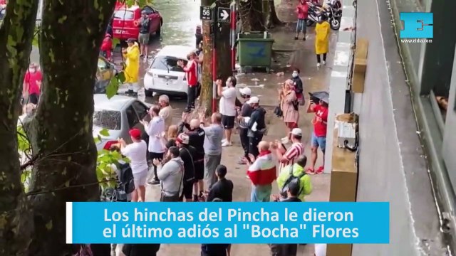 Los hinchas del Pincha le dieron el último adiós al Bocha Flores