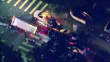 Arnold Schwarzenegger protagoniza serie choque de autos