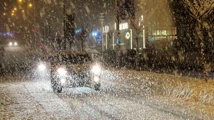 Düzce'de yoğun kar yağışında ekiplerin çalışması sürüyor