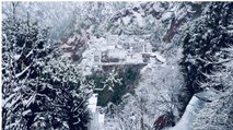 Video: Snowfall in Vaishno Devi temple in Jammu and Kashmir