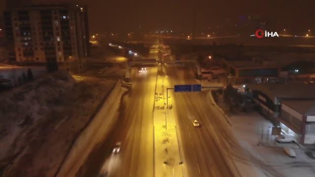 43 ilin geçiş güzergahında yoğun kar yağışı etkili oldu
